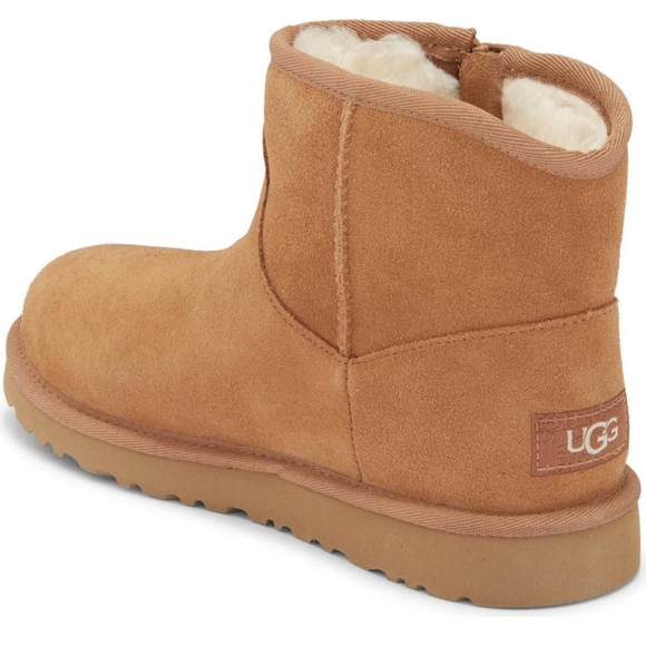 UGG Kids Tan Boots - Picture 7 of 10